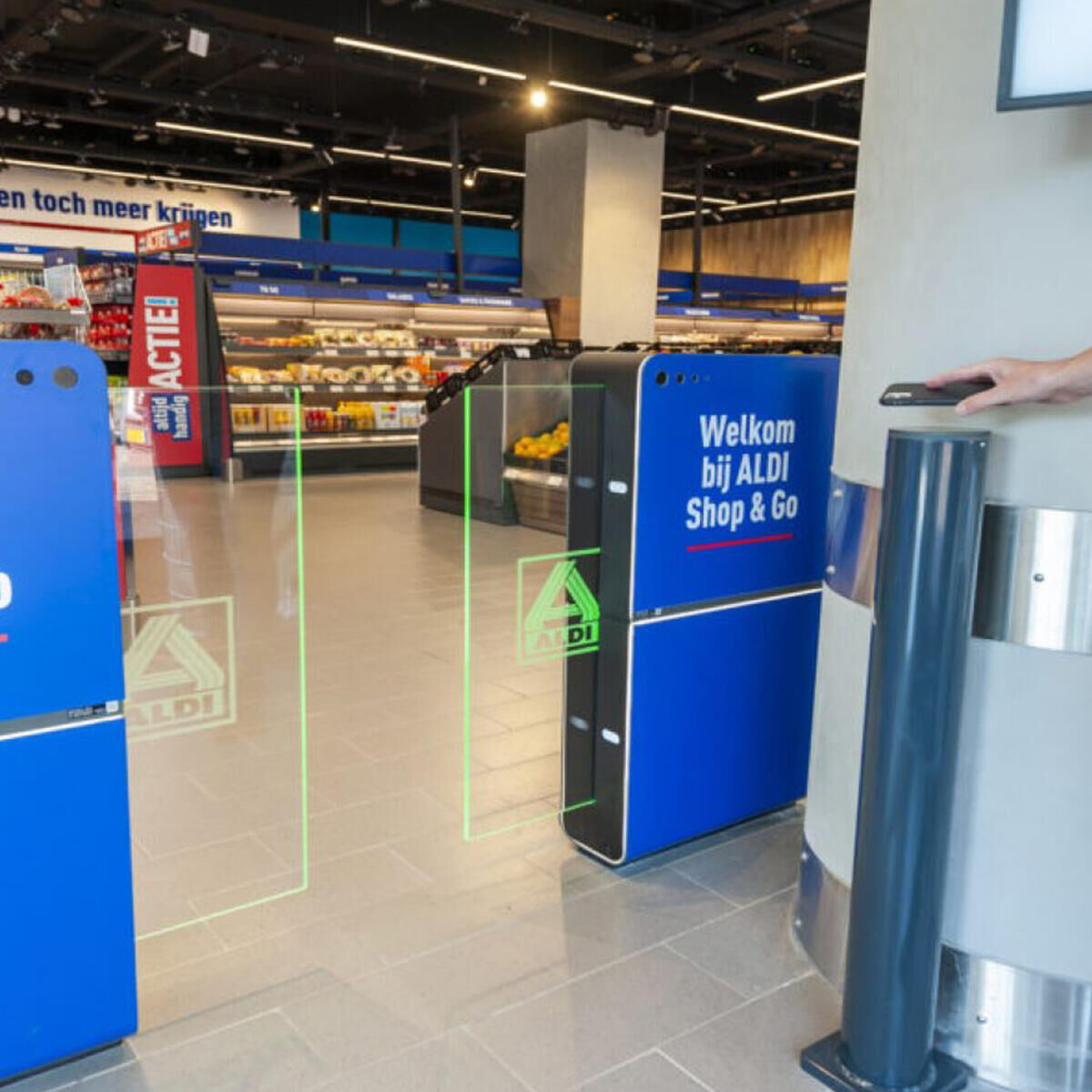 Aldi opens Dutch cashless Shop&Go