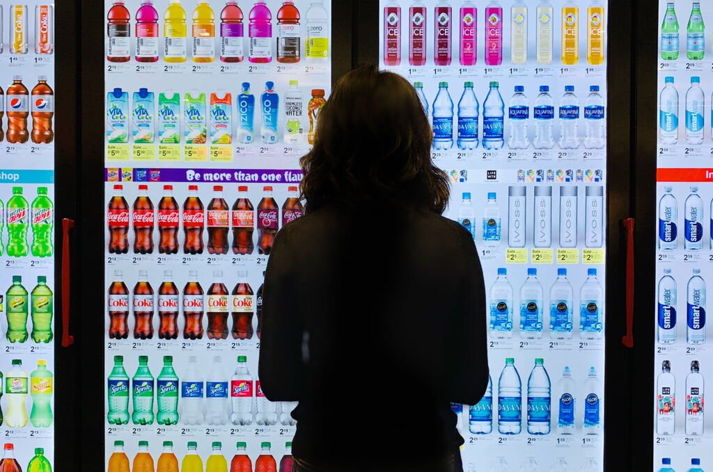 Wallgreens&#39; new smart fridges learn from watching you!